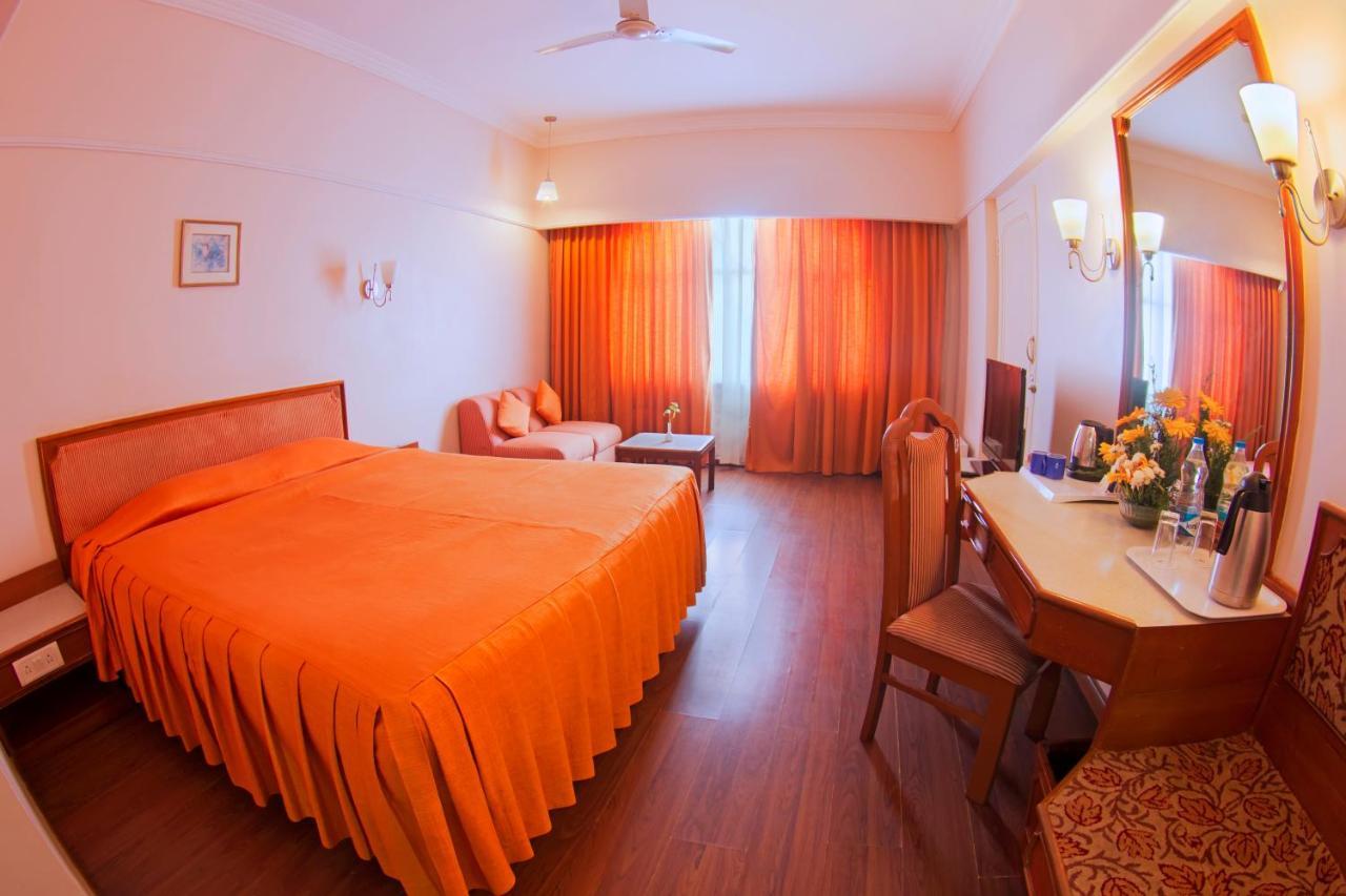 Maya'S Kings Kourt Mysore Buitenkant foto
